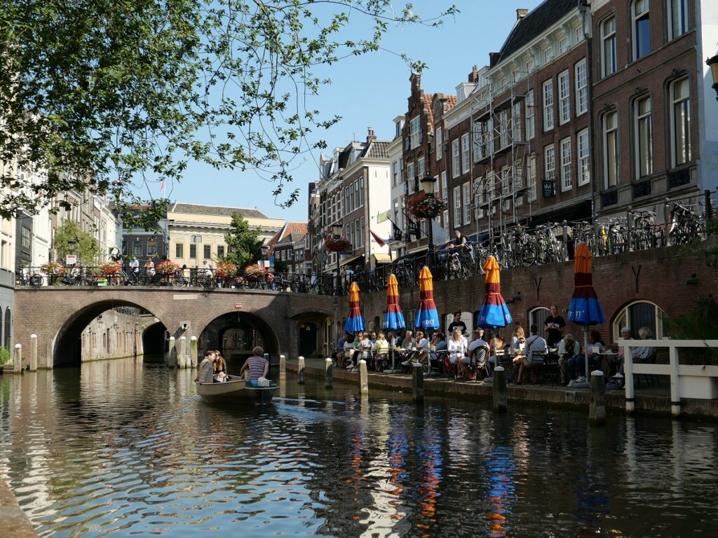 Στα κανάλια της Ουτρέχτης με καραβάκι